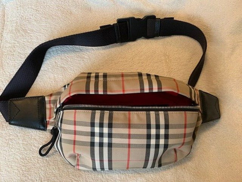 Burberry crossbody - burberry,